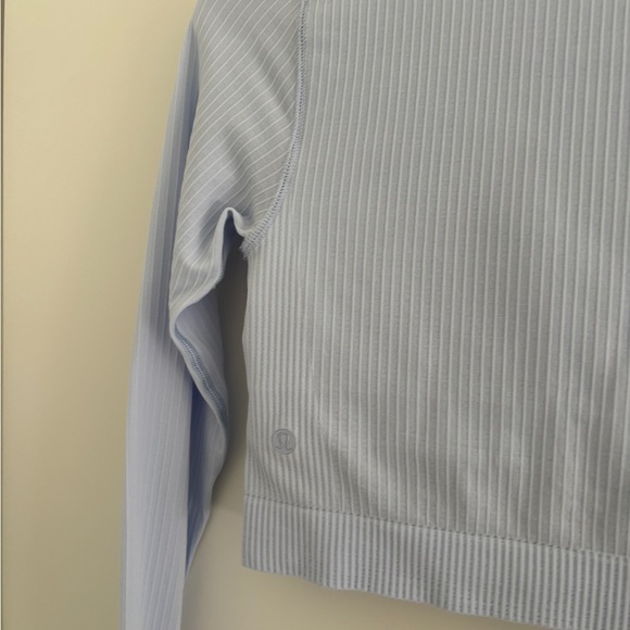 Lululemon long sleeve crop Ebb to Street size 6 - Picture 3 of 4
